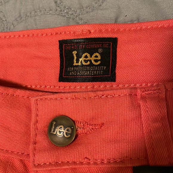 Lee 6M Poppy Color Mid Rise Capri Jeans - Picture 4 of 5